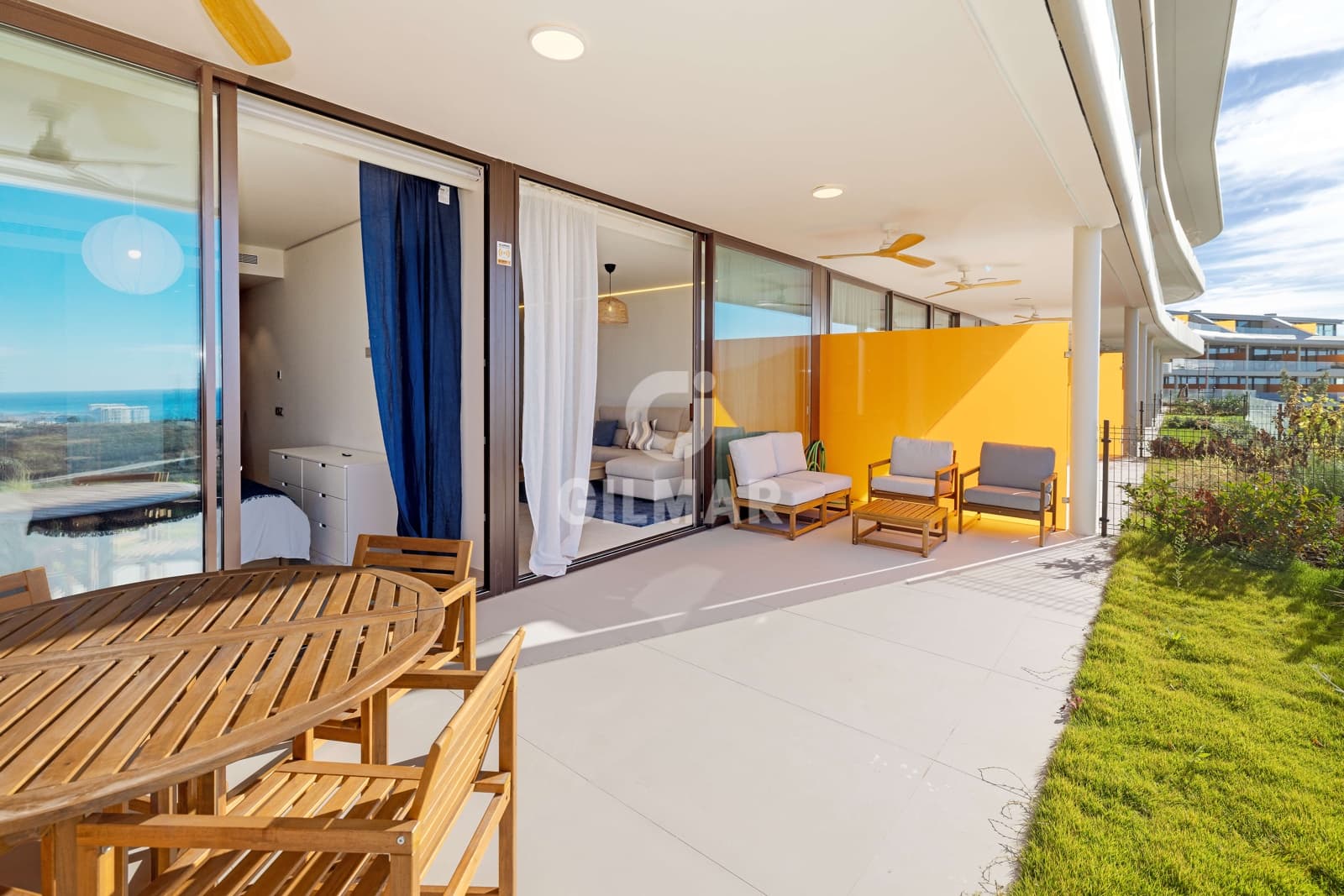 2 bedroom Flat for sale in Fuengirola with pool garage - € 629,000 (Ref: 9481630)