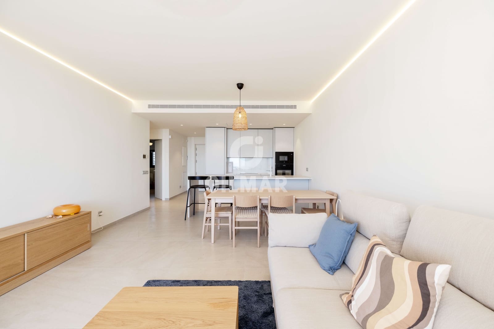 2 bedroom Flat for sale in Fuengirola with pool garage - € 629,000 (Ref: 9481630)