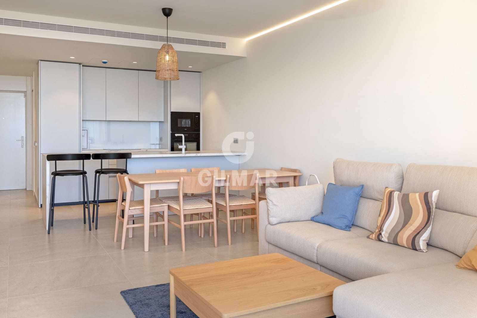 2 bedroom Flat for sale in Fuengirola with pool garage - € 629,000 (Ref: 9481630)