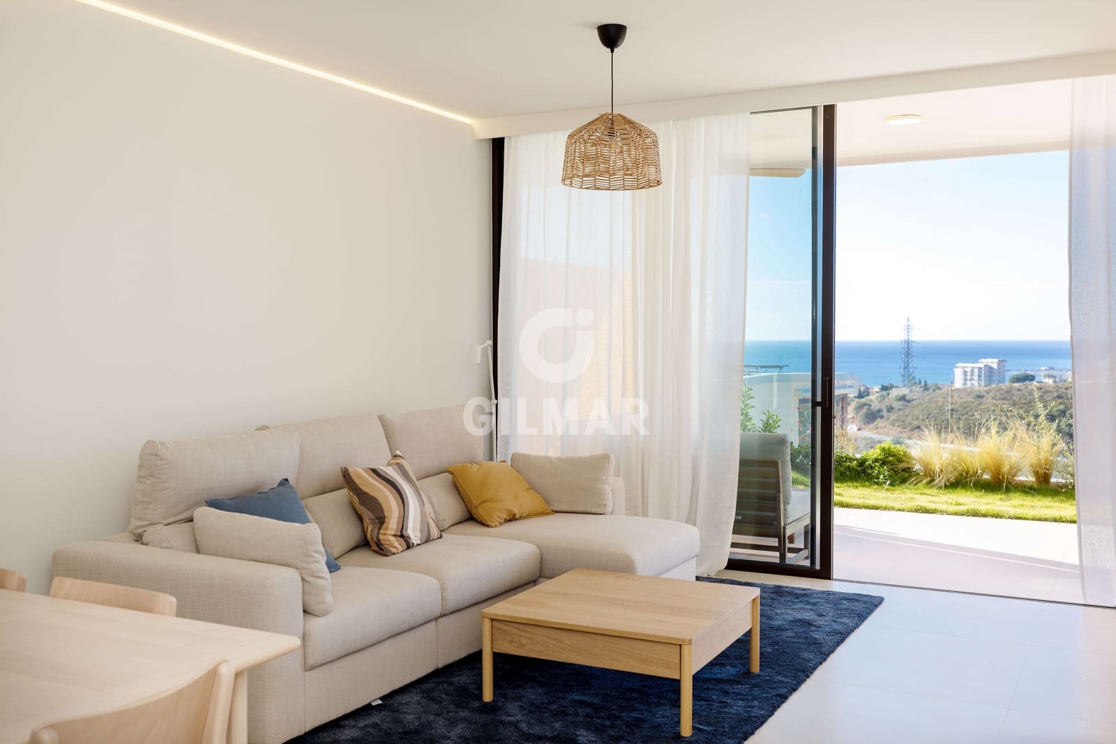 2 bedroom Flat for sale in Fuengirola with pool garage - € 629,000 (Ref: 9481630)