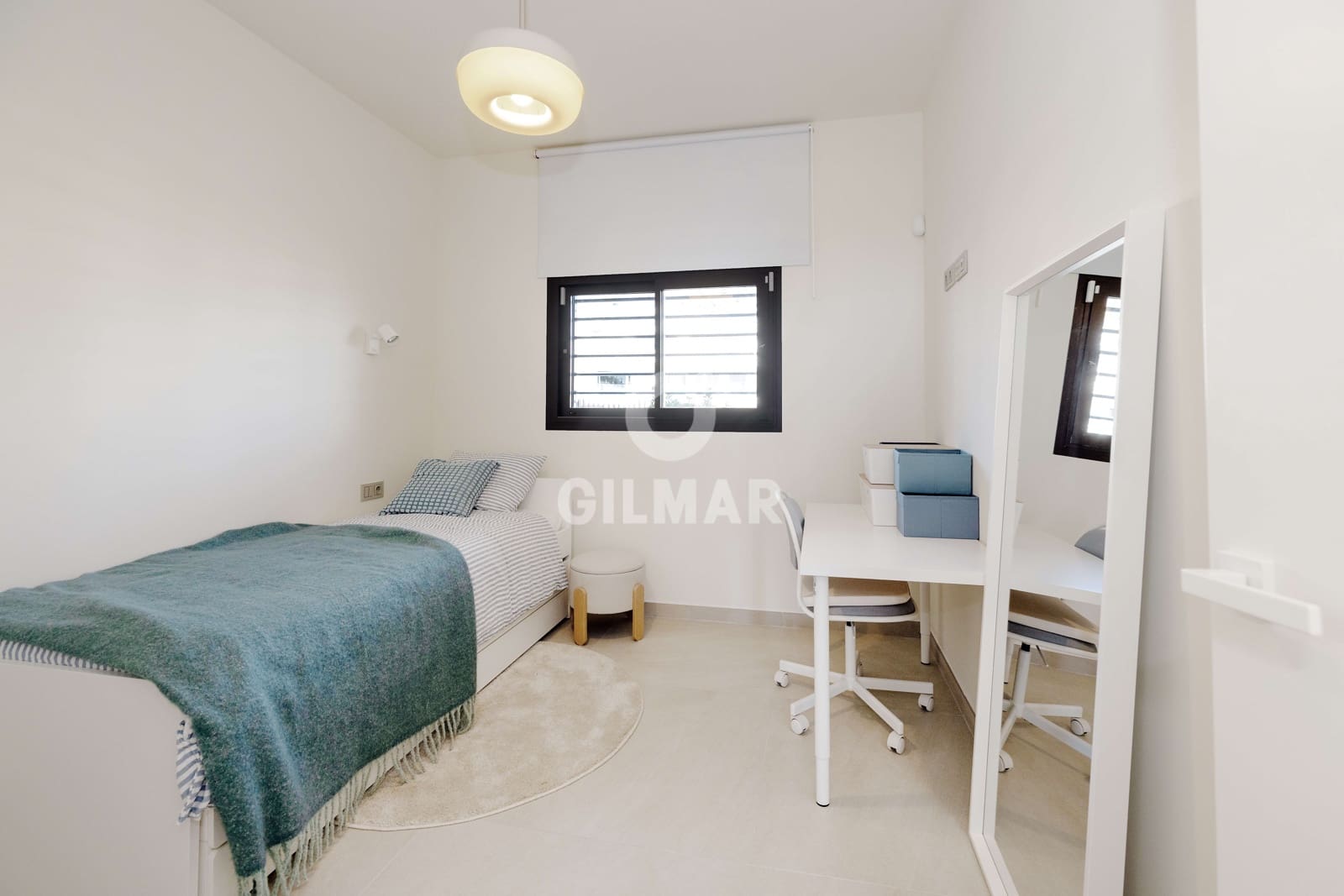 2 bedroom Flat for sale in Fuengirola with pool garage - € 629,000 (Ref: 9481630)