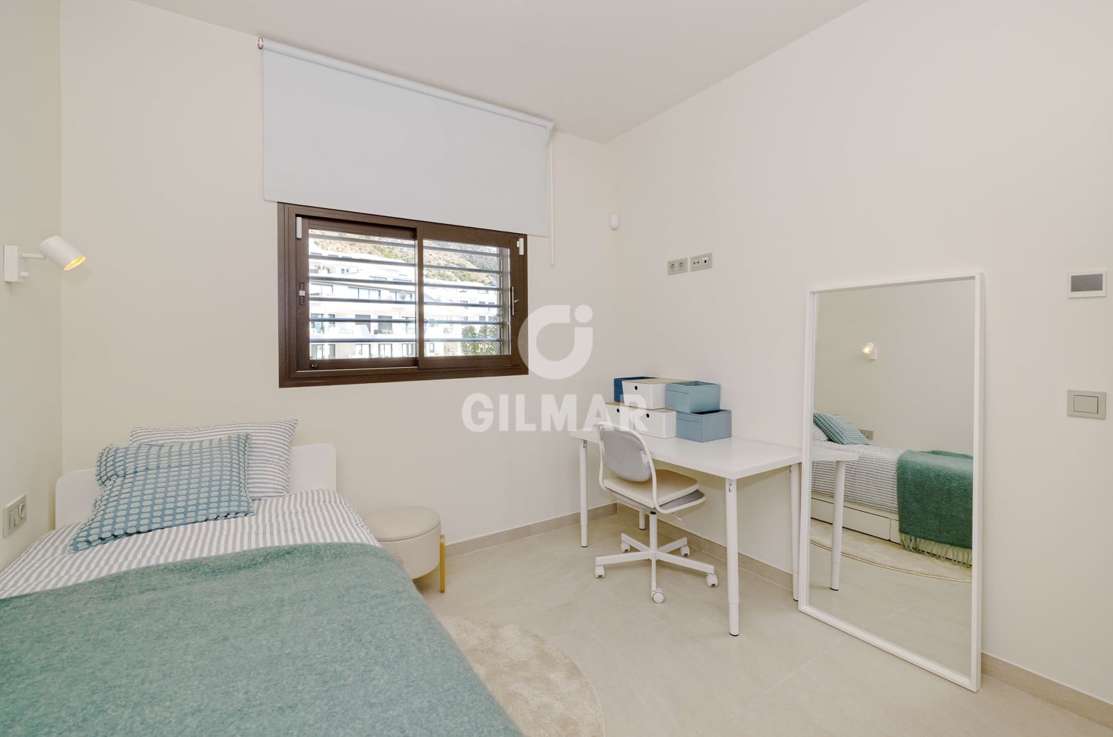 2 bedroom Flat for sale in Fuengirola with pool garage - € 629,000 (Ref: 9481630)
