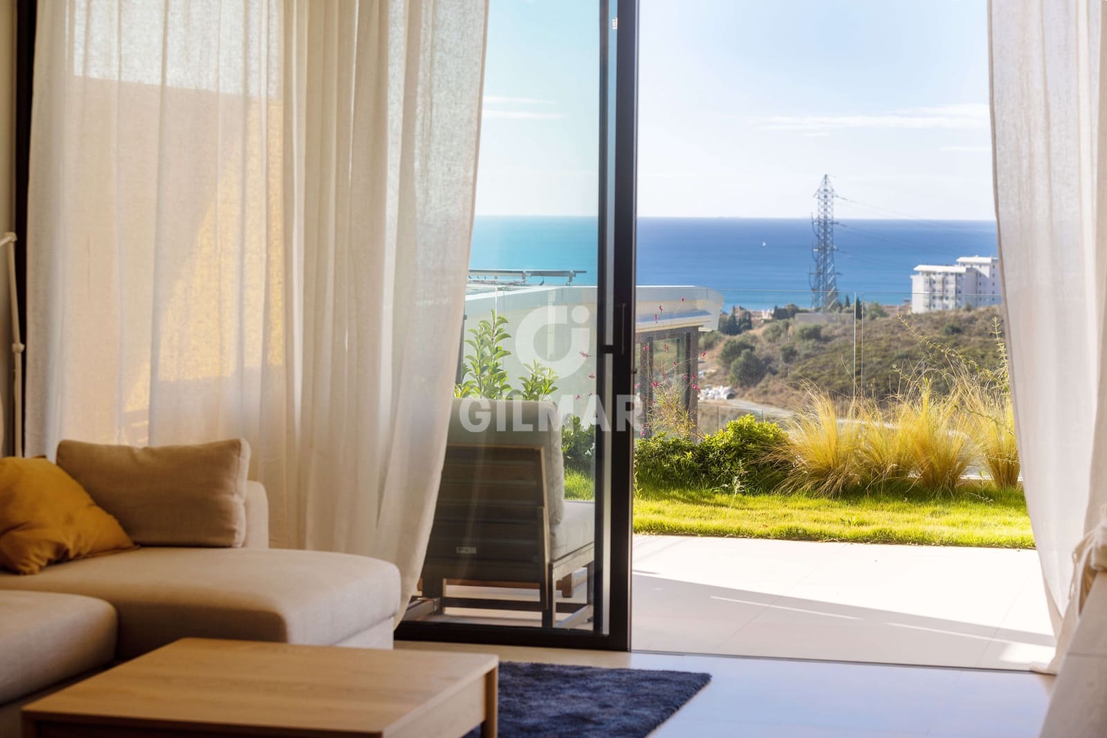 2 bedroom Flat for sale in Fuengirola with pool garage - € 629,000 (Ref: 9481630)