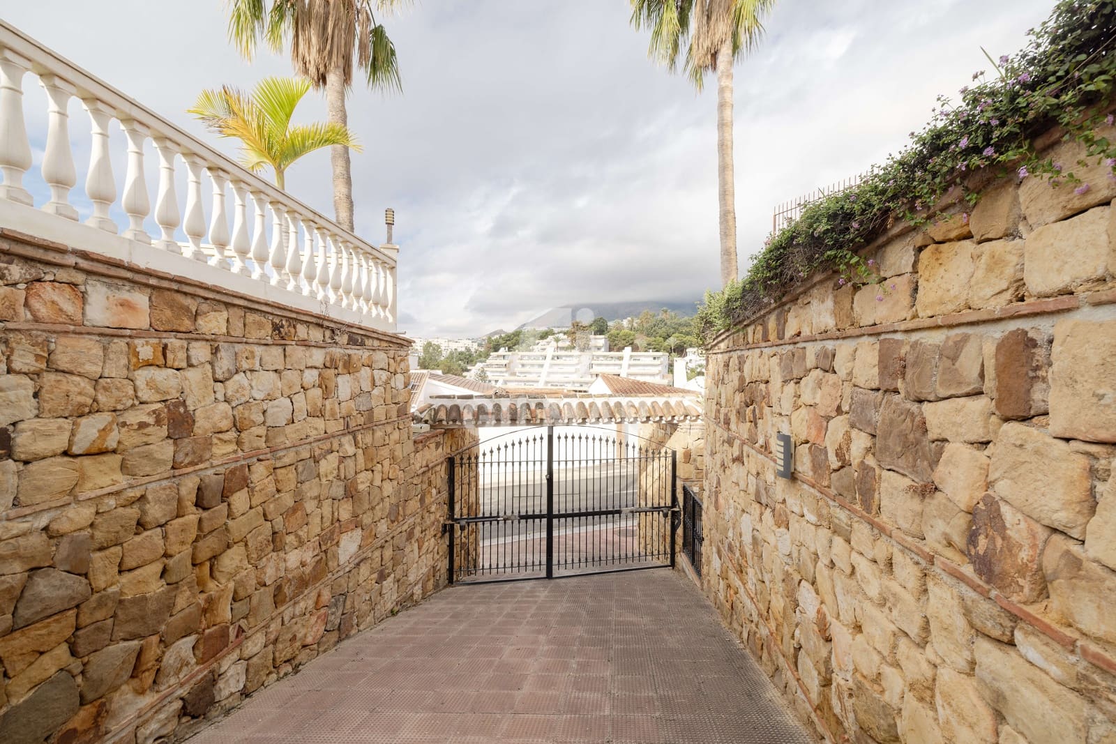 5 chambre Villa/Maison à vendre à Benalmadena avec piscine garage - 1 950 000 € (Ref: 9481631)