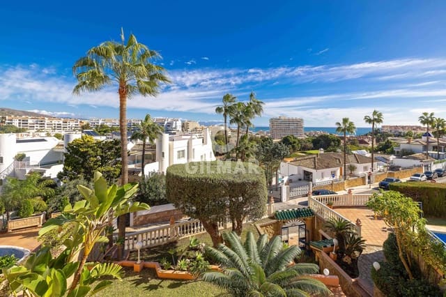 Chalet de 10 habitaciones en Benalmadena Costa, Benalmádena en venta con piscina garaje - 2.195.000 € (Ref: 9481632)