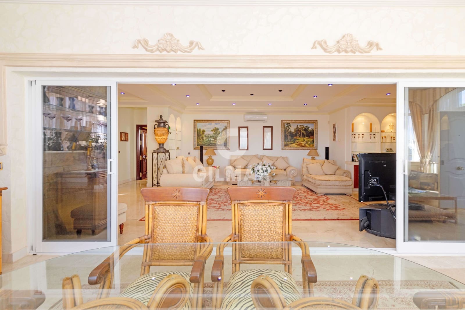 Chalet de 10 habitaciones en Benalmadena Costa en venta con piscina garaje - 2.195.000 € (Ref: 9481632)