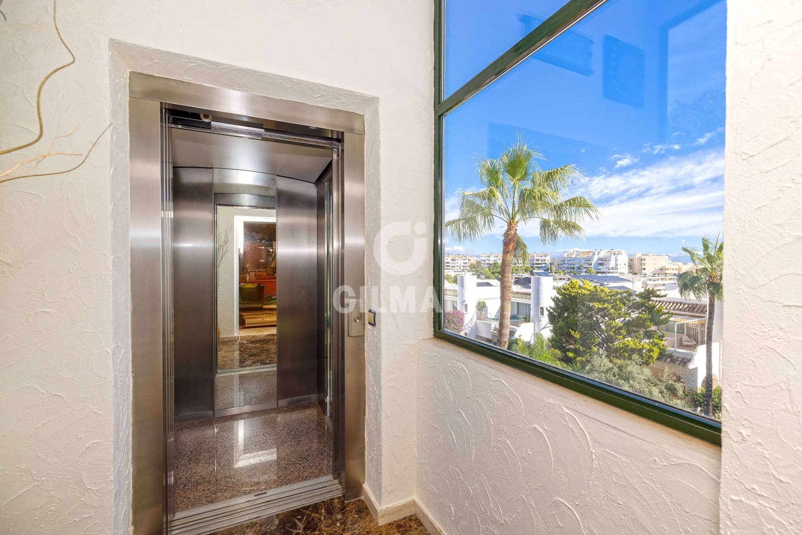 Chalet de 10 habitaciones en Benalmadena Costa en venta con piscina garaje - 2.195.000 € (Ref: 9481632)