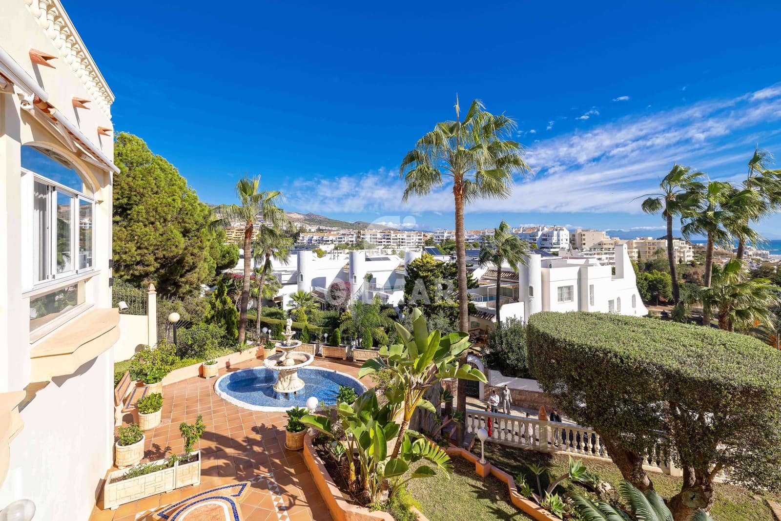 Chalet de 10 habitaciones en Benalmadena Costa en venta con piscina garaje - 2.195.000 € (Ref: 9481632)