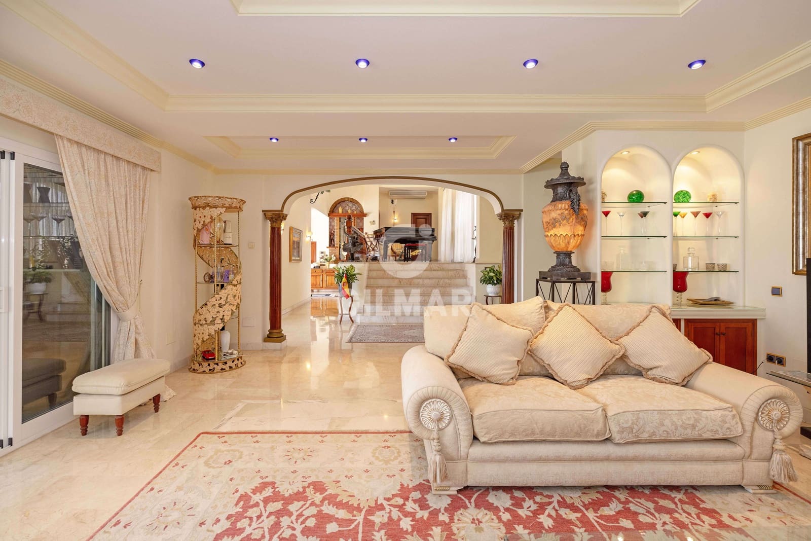 Chalet de 10 habitaciones en Benalmadena Costa en venta con piscina garaje - 2.195.000 € (Ref: 9481632)