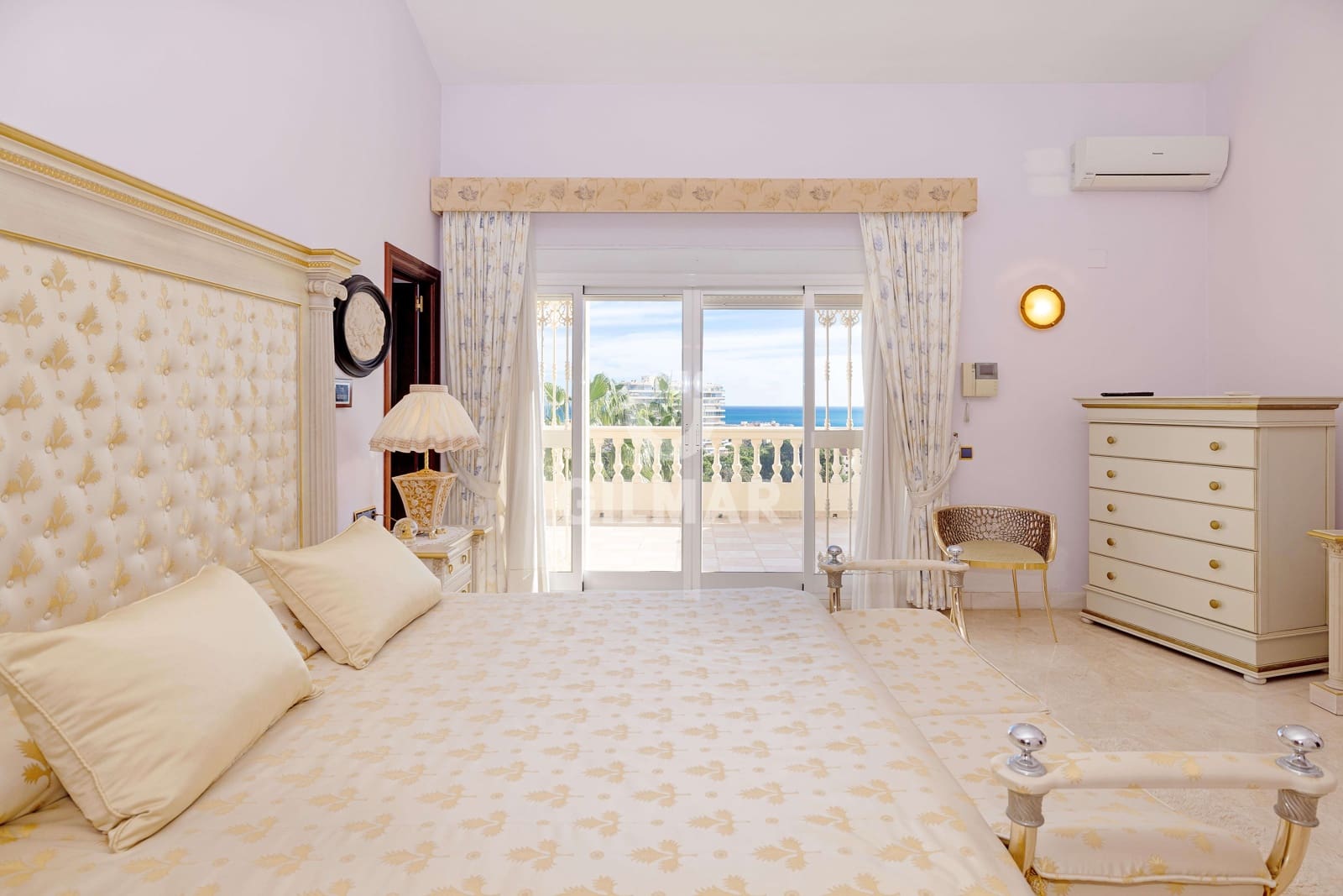 Chalet de 10 habitaciones en Benalmadena Costa en venta con piscina garaje - 2.195.000 € (Ref: 9481632)