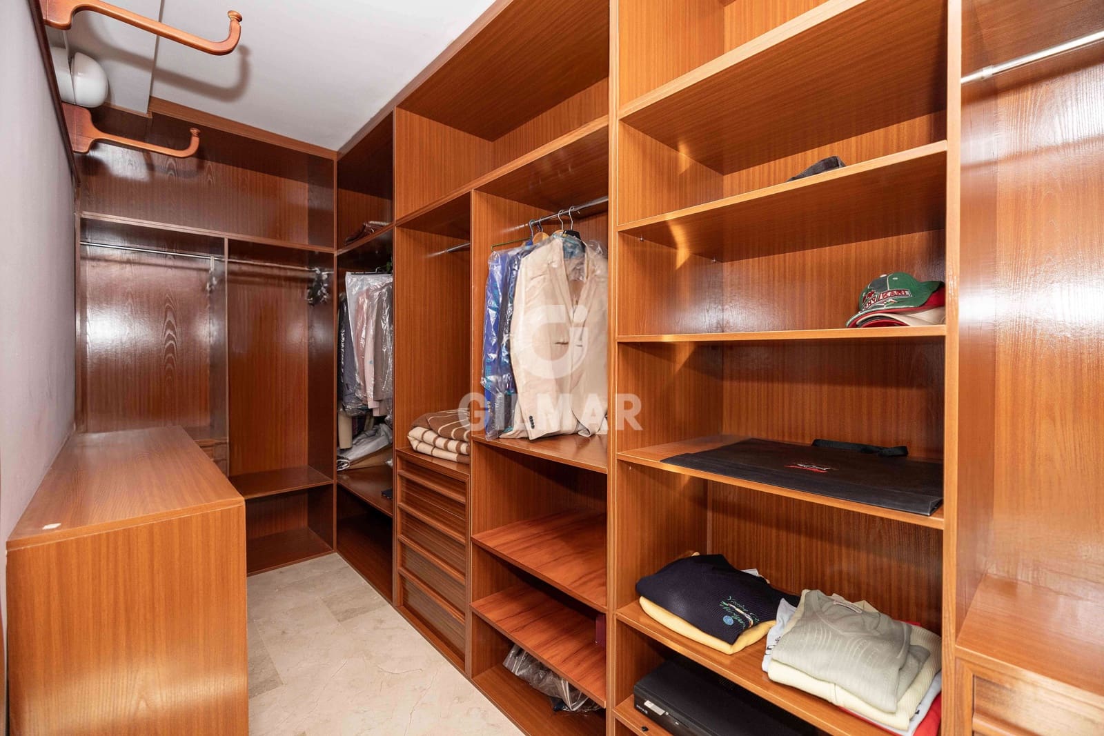 Chalet de 10 habitaciones en Benalmadena Costa en venta con piscina garaje - 2.195.000 € (Ref: 9481632)