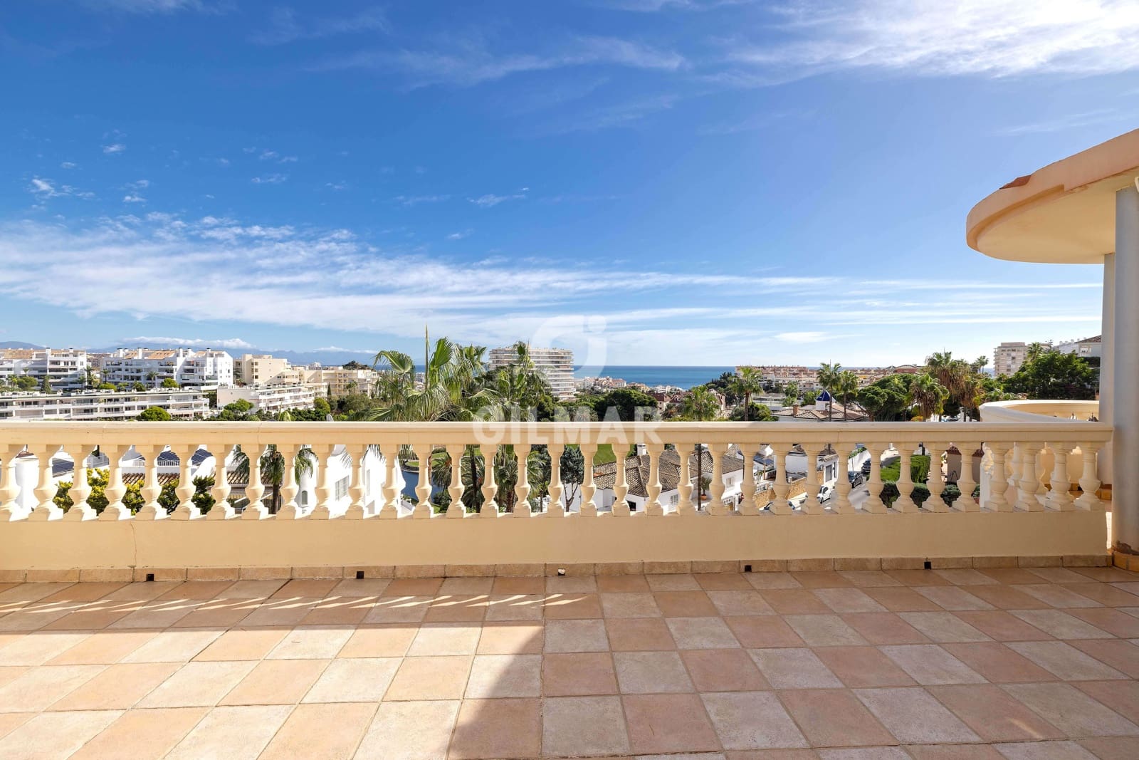 Chalet de 10 habitaciones en Benalmadena Costa en venta con piscina garaje - 2.195.000 € (Ref: 9481632)