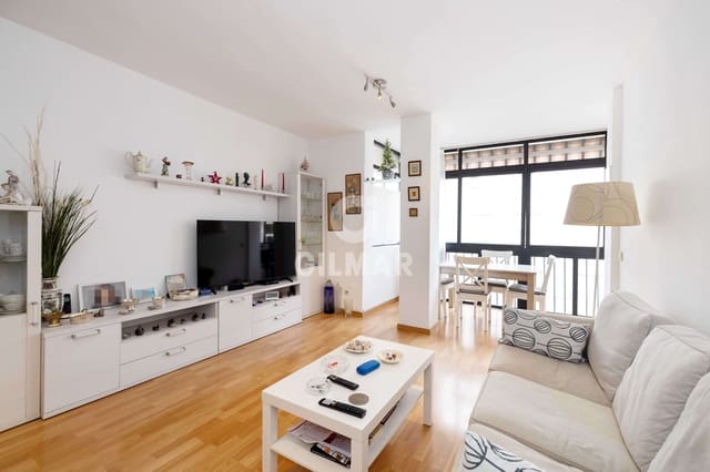 3 bedroom Flat for sale in Playa de los Boliches, Fuengirola with pool garage - € 440,000 (Ref: 9481634)