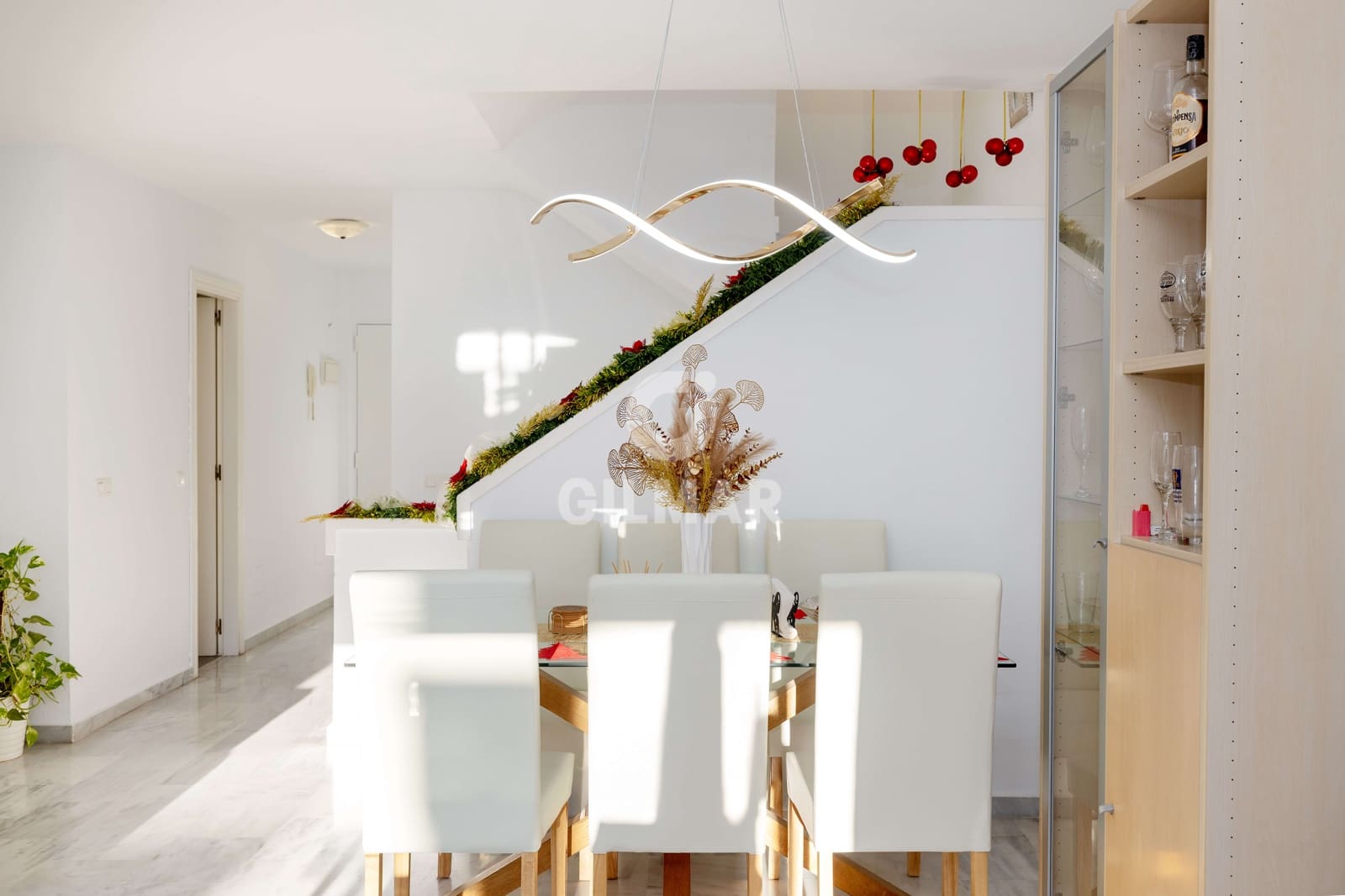 Adosado de 4 habitaciones en Benalmádena en venta con piscina garaje - 425.000 € (Ref: 9481637)