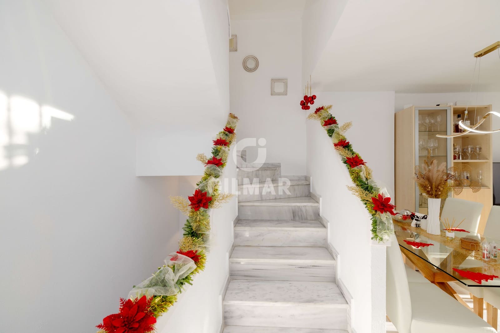 Adosado de 4 habitaciones en Benalmádena en venta con piscina garaje - 425.000 € (Ref: 9481637)