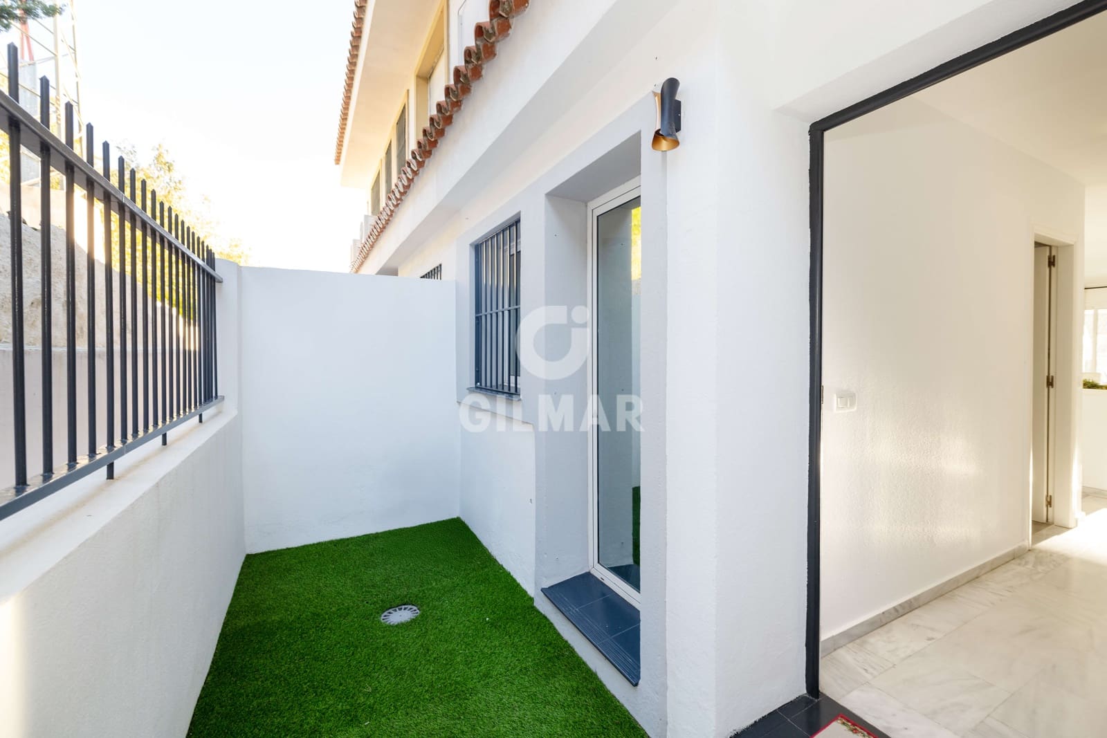 Adosado de 4 habitaciones en Benalmádena en venta con piscina garaje - 425.000 € (Ref: 9481637)