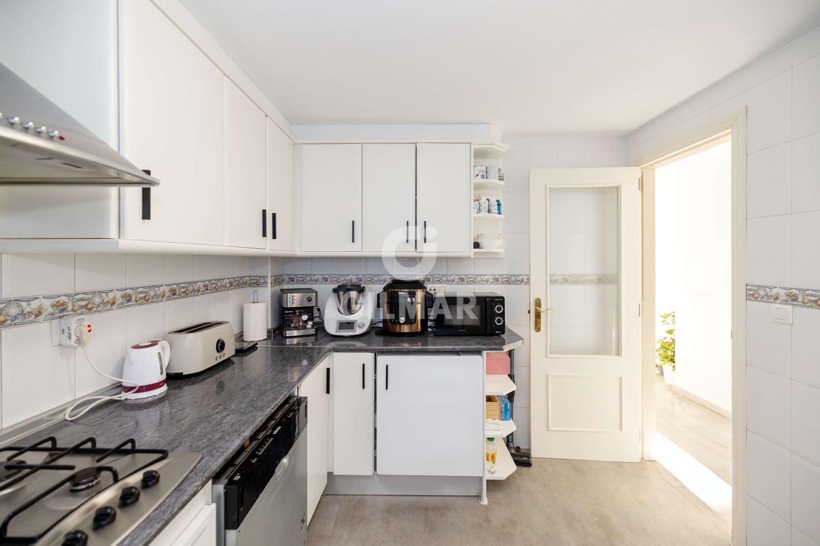 Adosado de 4 habitaciones en Benalmádena en venta con piscina garaje - 425.000 € (Ref: 9481637)