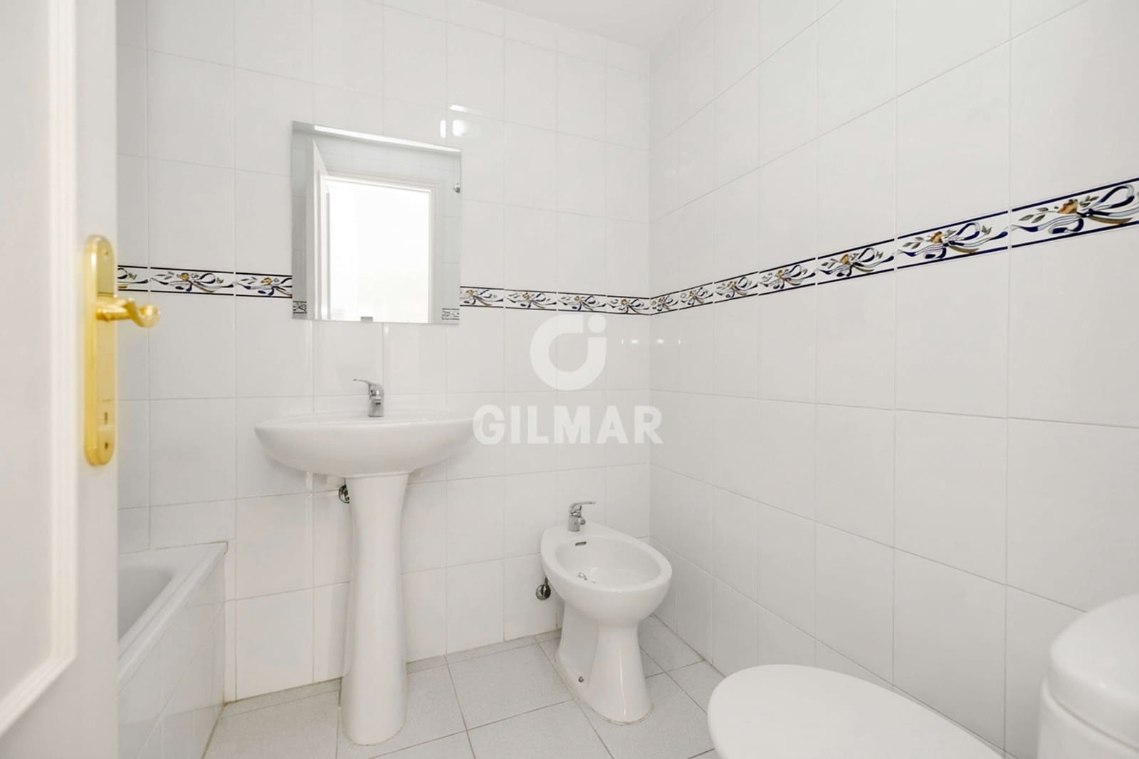 Adosado de 4 habitaciones en Benalmádena en venta con piscina garaje - 425.000 € (Ref: 9481637)