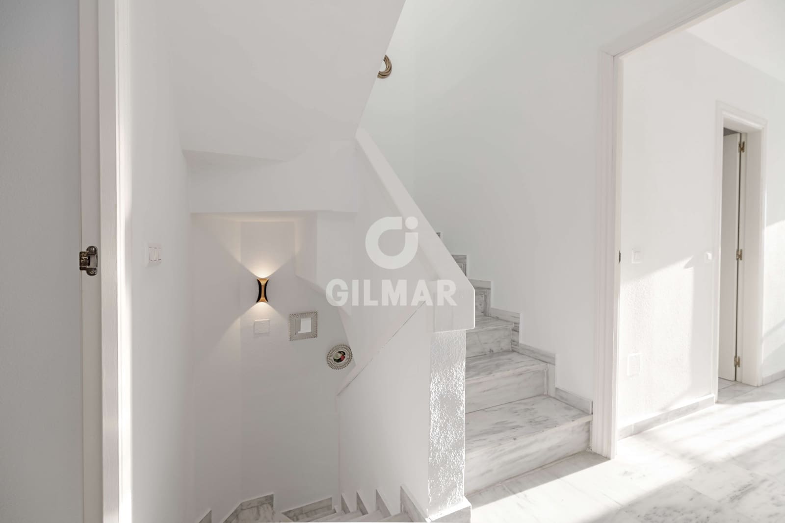 Adosado de 4 habitaciones en Benalmádena en venta con piscina garaje - 425.000 € (Ref: 9481637)