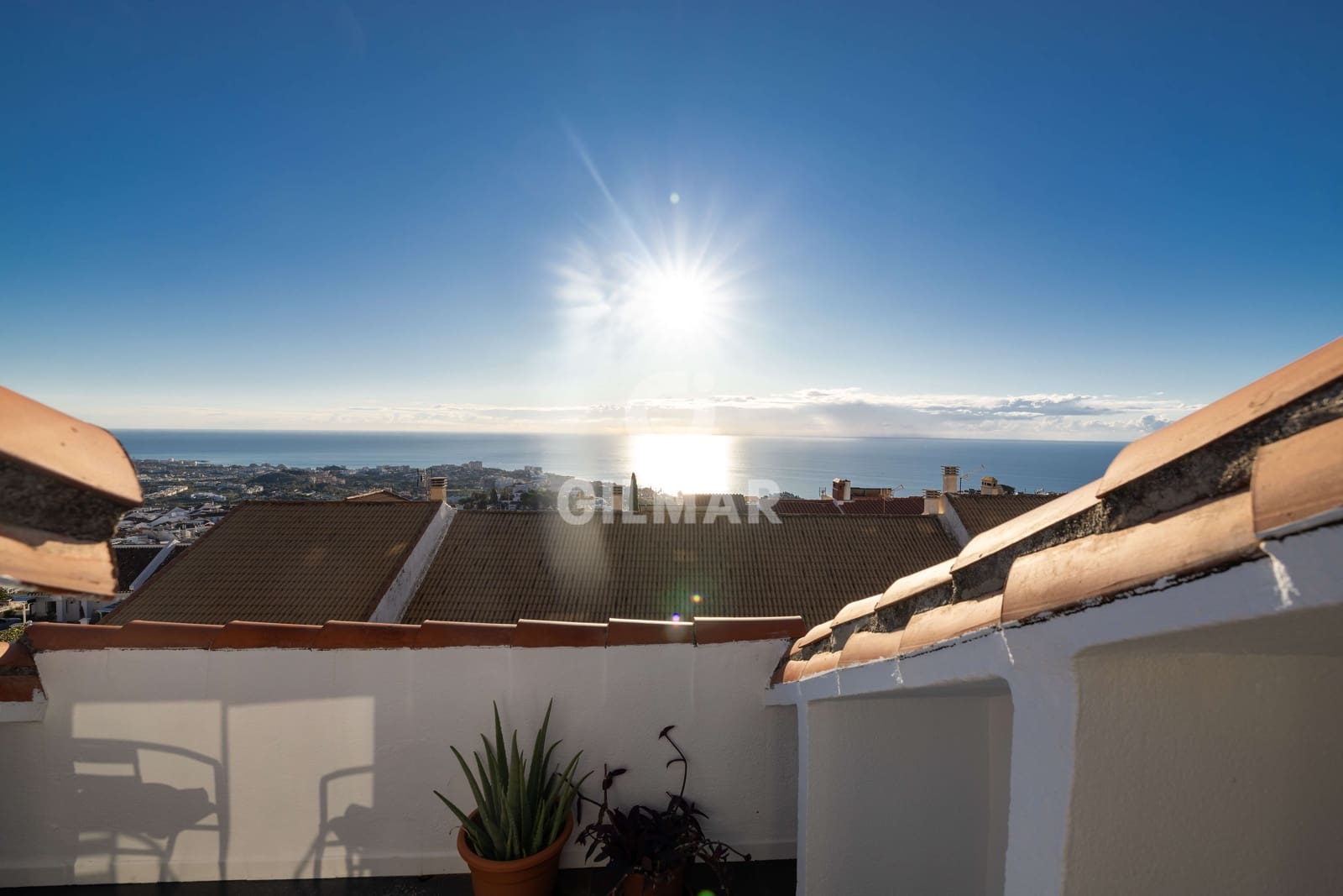 Adosado de 4 habitaciones en Benalmádena en venta con piscina garaje - 425.000 € (Ref: 9481637)