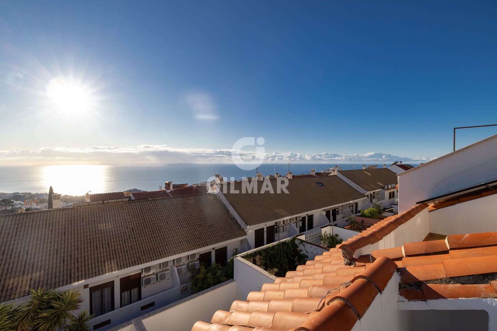 Adosado de 4 habitaciones en Benalmádena en venta con piscina garaje - 425.000 € (Ref: 9481637)