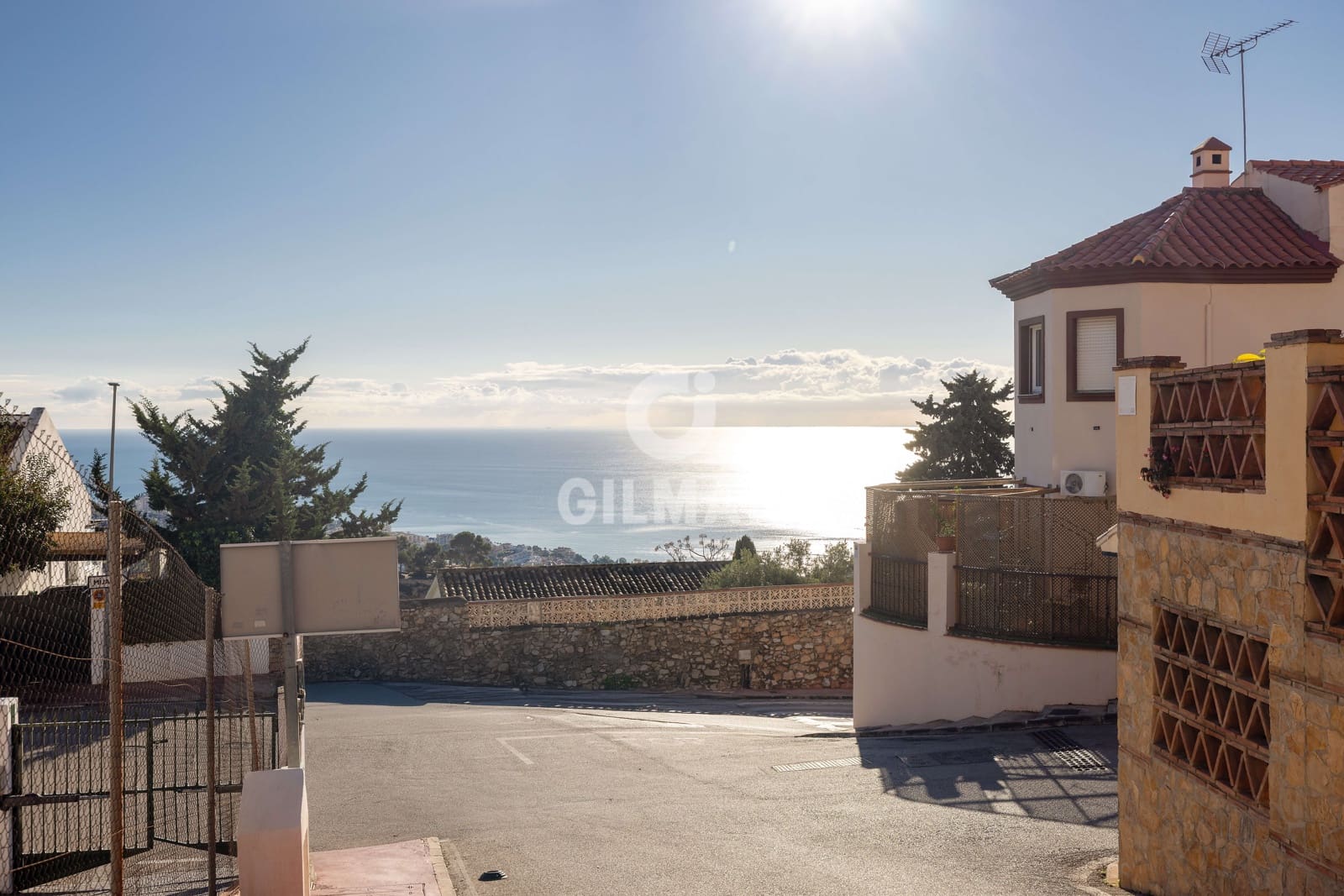Adosado de 4 habitaciones en Benalmádena en venta con piscina garaje - 425.000 € (Ref: 9481637)
