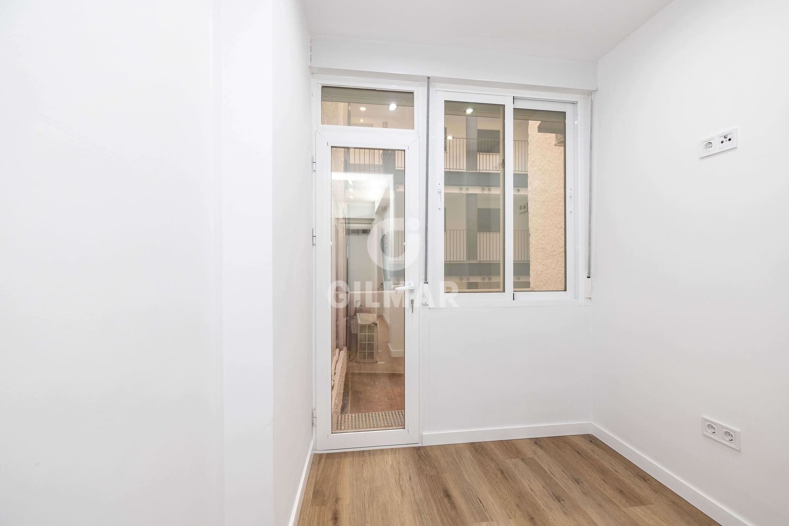 Piso de 3 habitaciones en Fuengirola en venta - 325.000 € (Ref: 9481638)