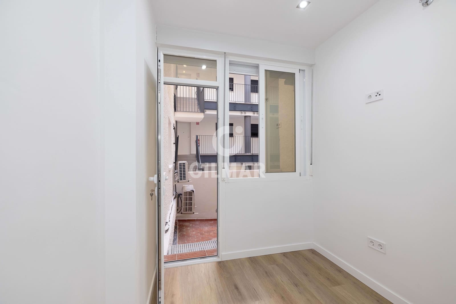 Piso de 3 habitaciones en Fuengirola en venta - 325.000 € (Ref: 9481638)