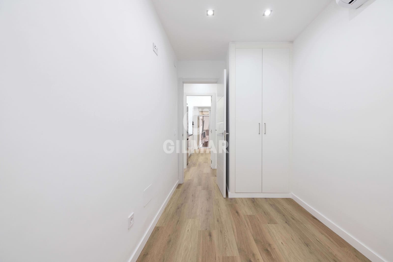 Piso de 3 habitaciones en Fuengirola en venta - 325.000 € (Ref: 9481638)