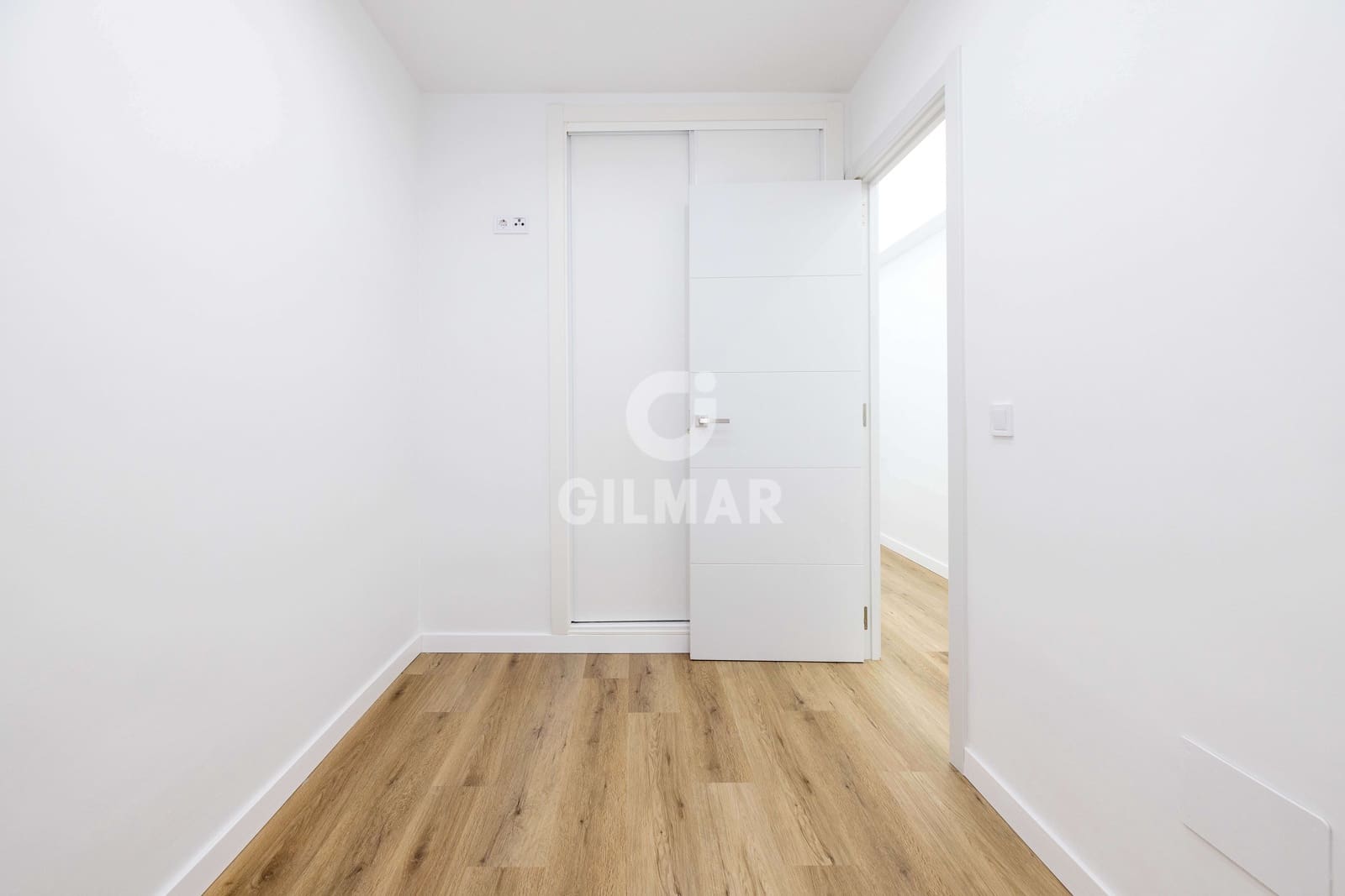 Piso de 3 habitaciones en Fuengirola en venta - 325.000 € (Ref: 9481638)