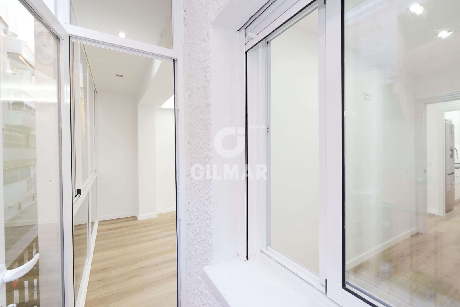 Piso de 3 habitaciones en Fuengirola en venta - 325.000 € (Ref: 9481638)