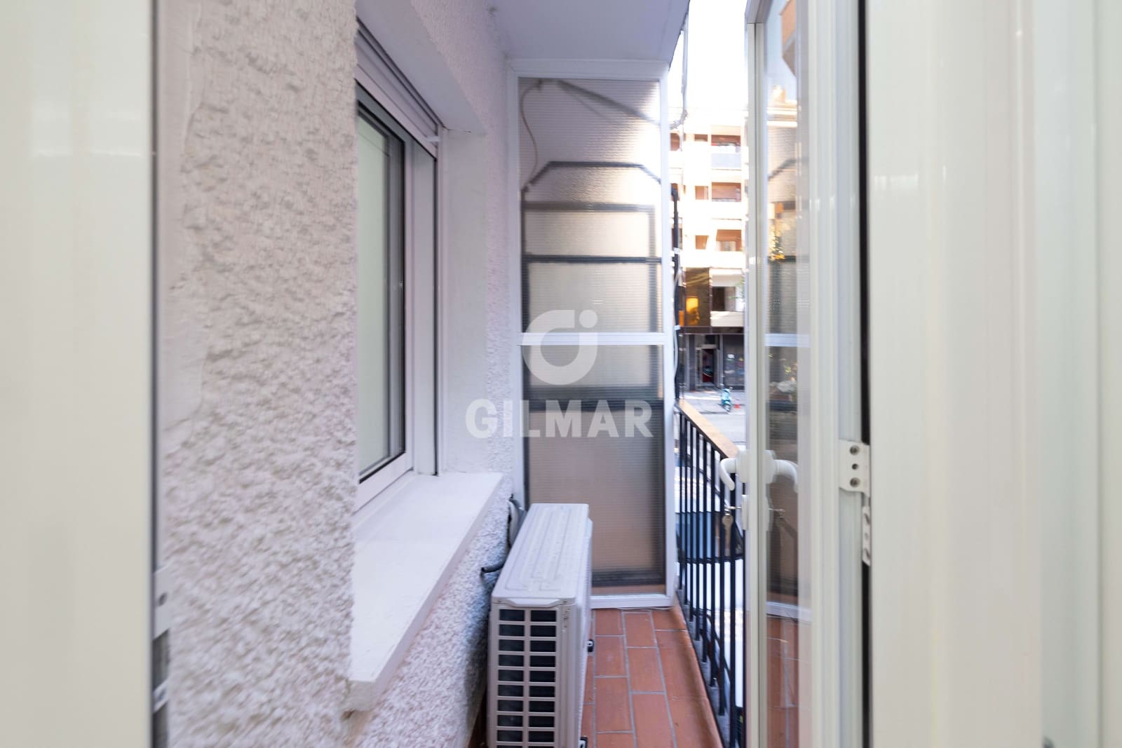 Piso de 3 habitaciones en Fuengirola en venta - 325.000 € (Ref: 9481638)