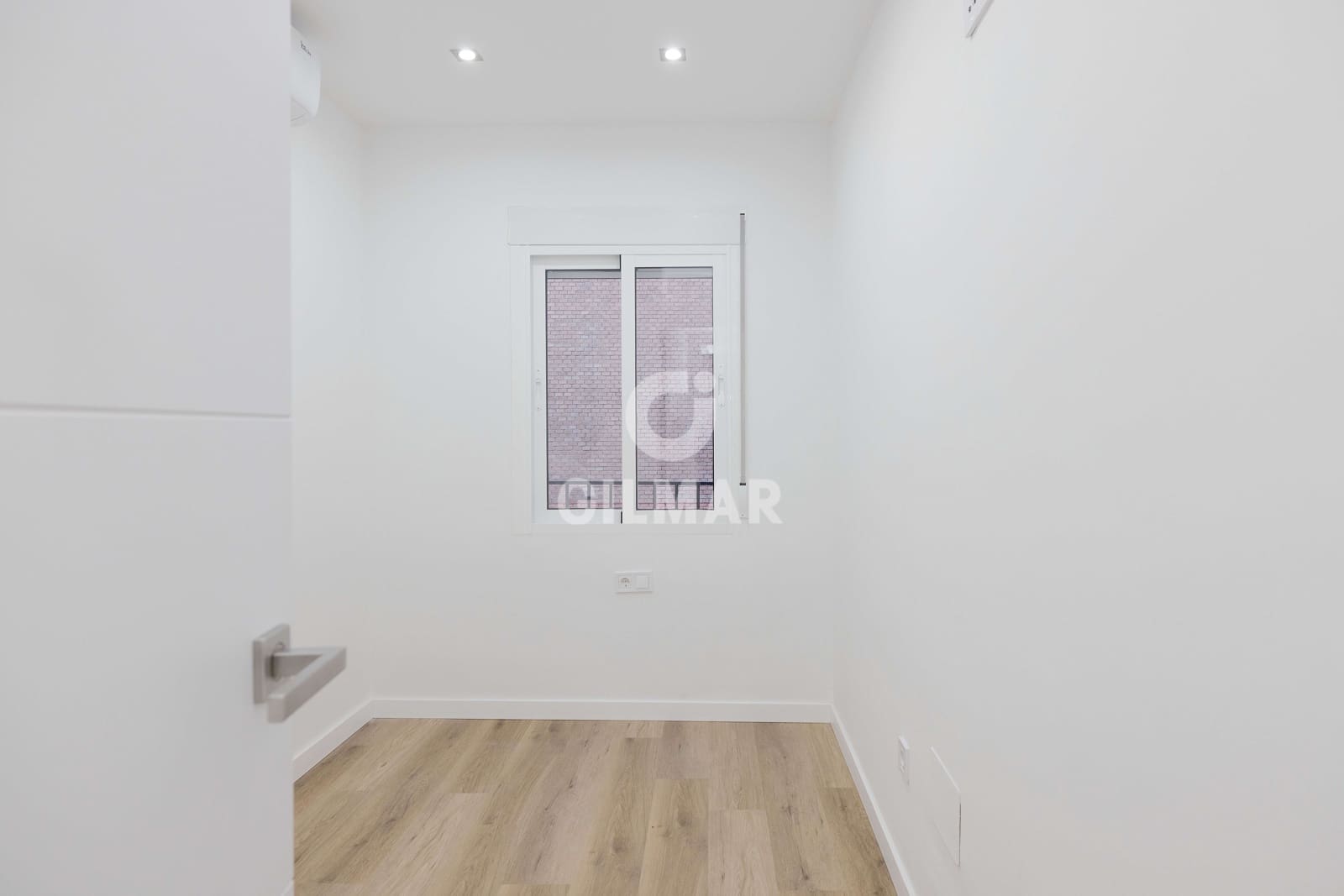 Piso de 3 habitaciones en Fuengirola en venta - 325.000 € (Ref: 9481638)