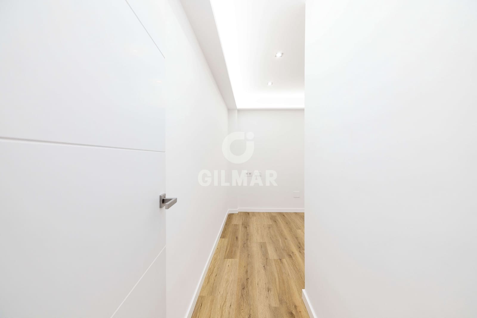 Piso de 3 habitaciones en Fuengirola en venta - 325.000 € (Ref: 9481638)