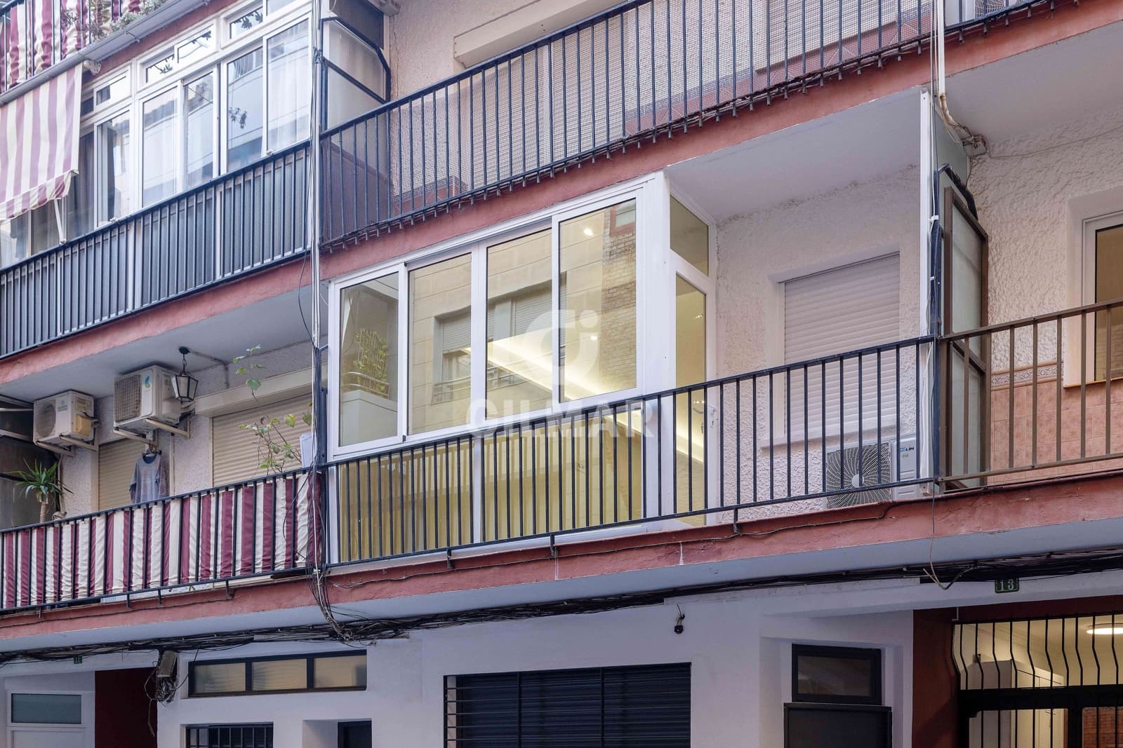 Piso de 3 habitaciones en Fuengirola en venta - 325.000 € (Ref: 9481638)