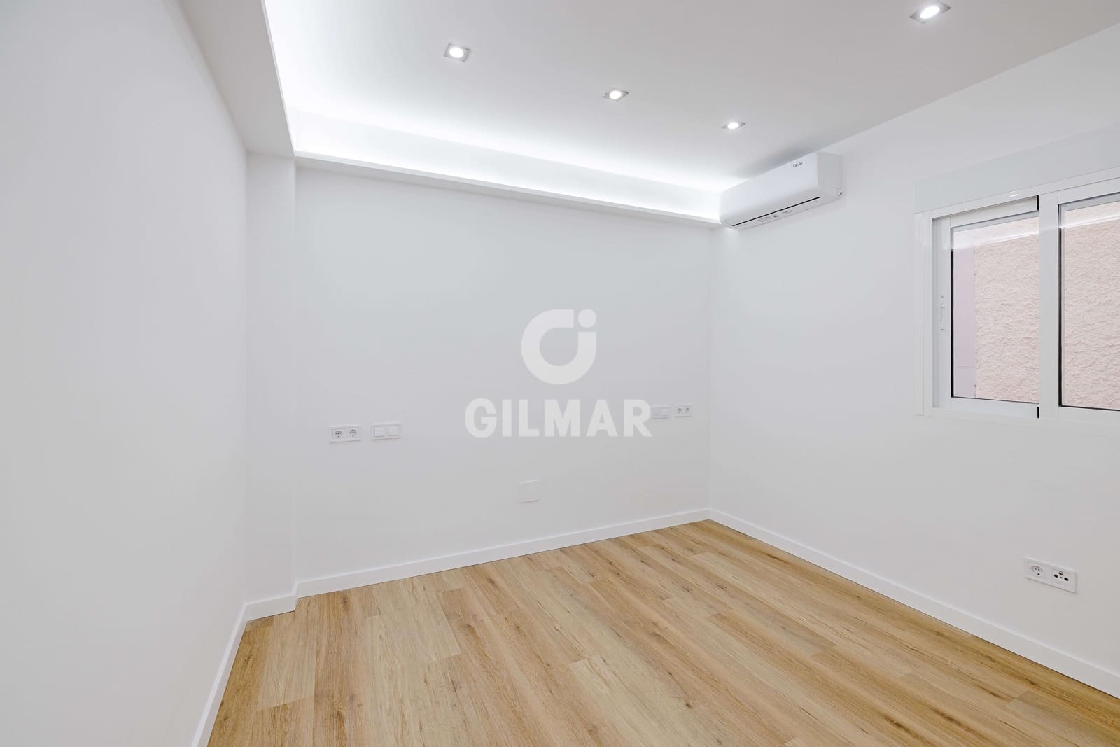 Piso de 3 habitaciones en Fuengirola en venta - 325.000 € (Ref: 9481638)