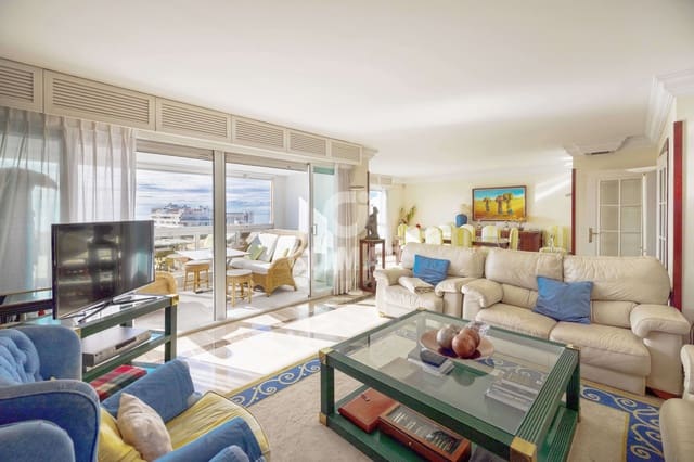 5 slaapkamer Penthouse te koop in Huerta Belón - Calvario, Marbella met garage - € 1.200.000 (Ref: 9484962)