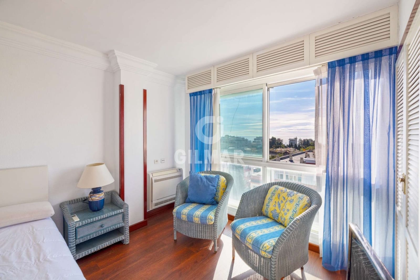 5 slaapkamer Penthouse te koop in Marbella met garage - € 1.200.000 (Ref: 9484962)