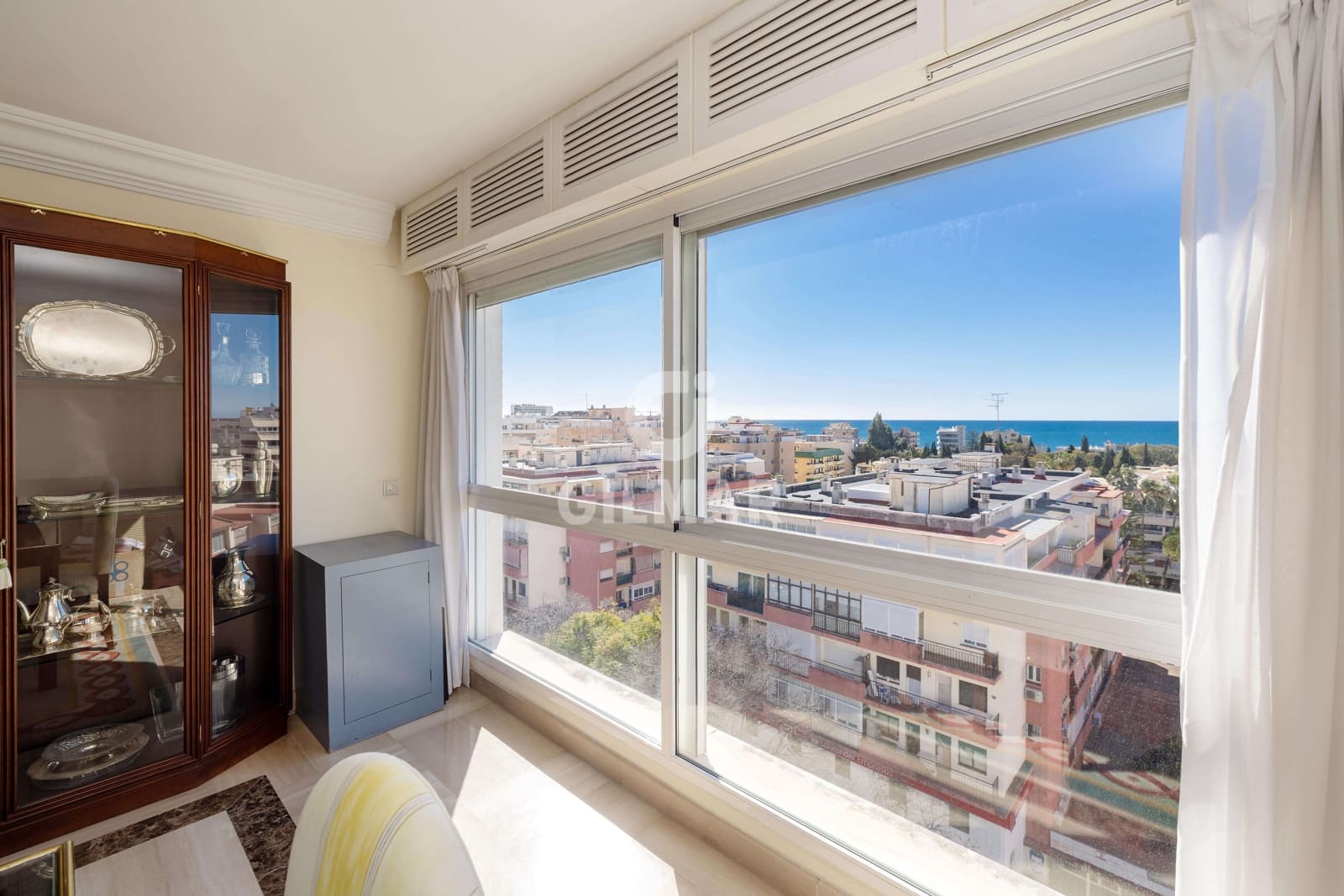 5 slaapkamer Penthouse te koop in Marbella met garage - € 1.200.000 (Ref: 9484962)