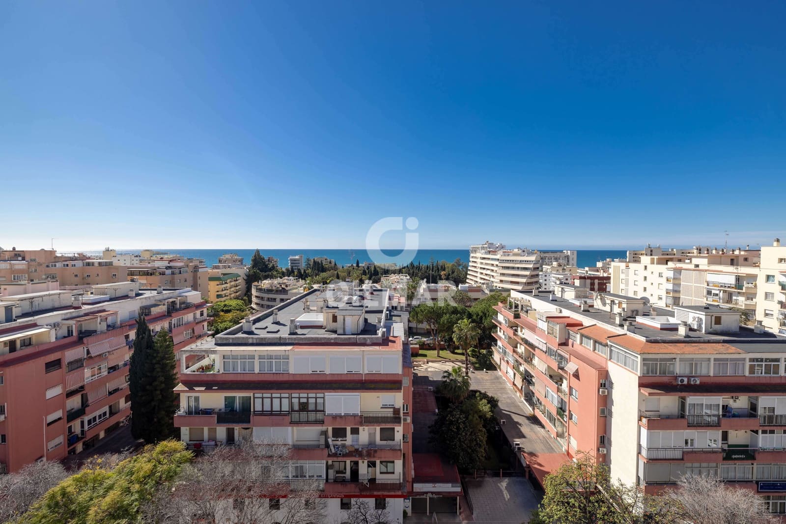 5 slaapkamer Penthouse te koop in Marbella met garage - € 1.200.000 (Ref: 9484962)