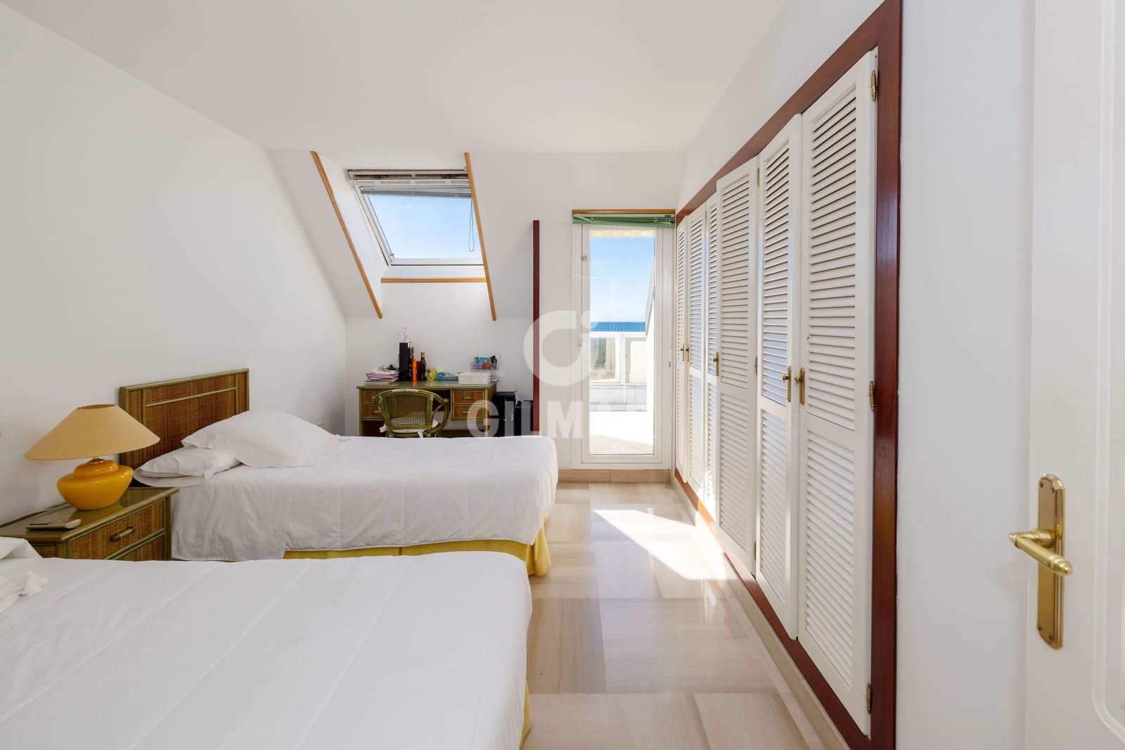 5 slaapkamer Penthouse te koop in Marbella met garage - € 1.200.000 (Ref: 9484962)