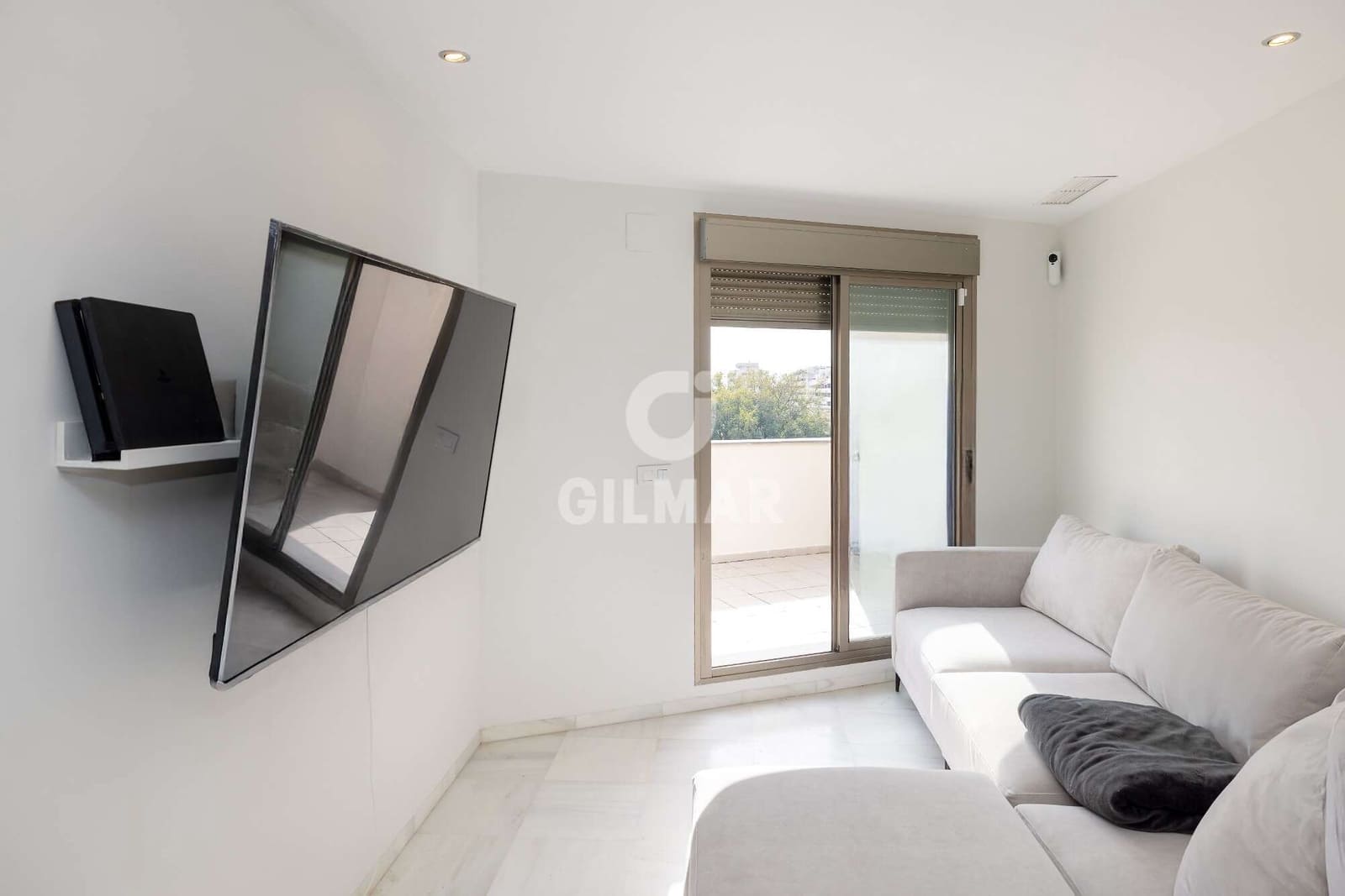 2 bedroom Penthouse for sale in El Puerto de Santa Maria - € 220,000 (Ref: 9489690)