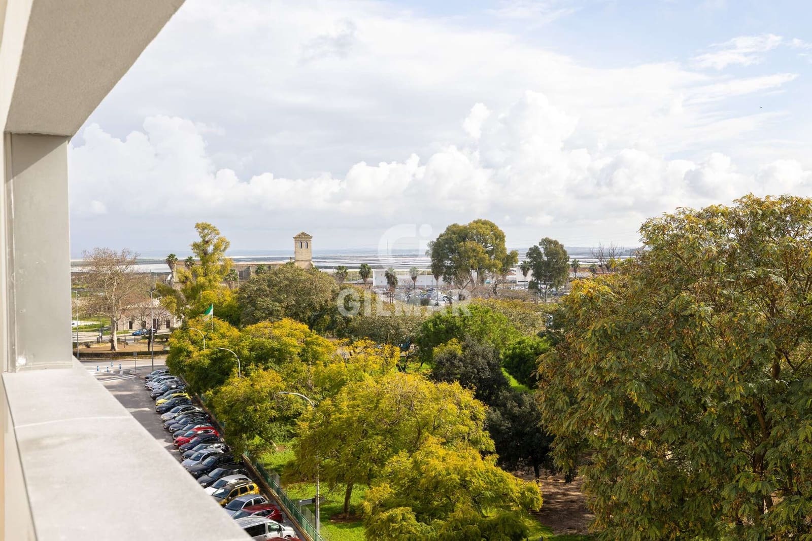 2 bedroom Penthouse for sale in El Puerto de Santa Maria - € 220,000 (Ref: 9489690)