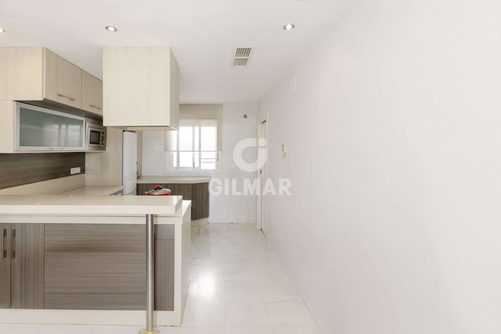 2 bedroom Penthouse for sale in El Puerto de Santa Maria - € 220,000 (Ref: 9489690)