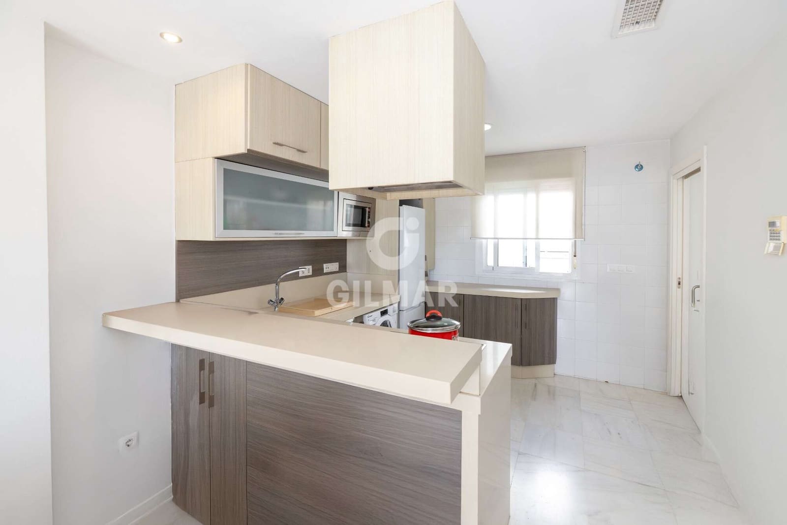 2 bedroom Penthouse for sale in El Puerto de Santa Maria - € 220,000 (Ref: 9489690)