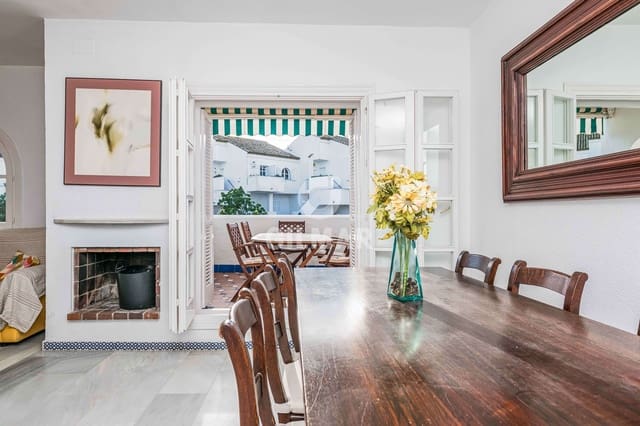 3 bedroom Flat for sale in Chiclana de la Frontera with pool - € 359,000 (Ref: 9489691)