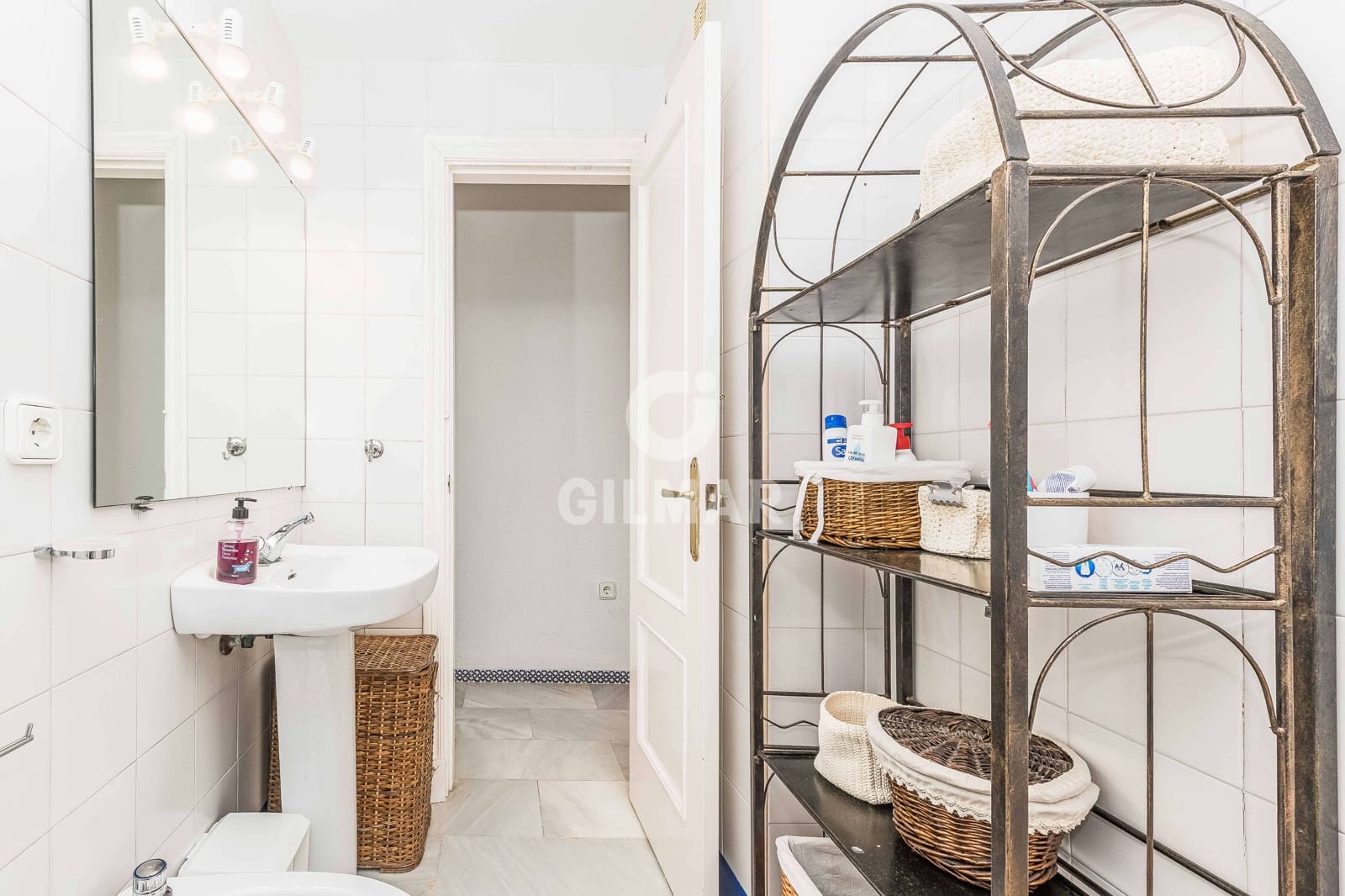 3 bedroom Flat for sale in Chiclana de la Frontera with pool - € 359,000 (Ref: 9489691)