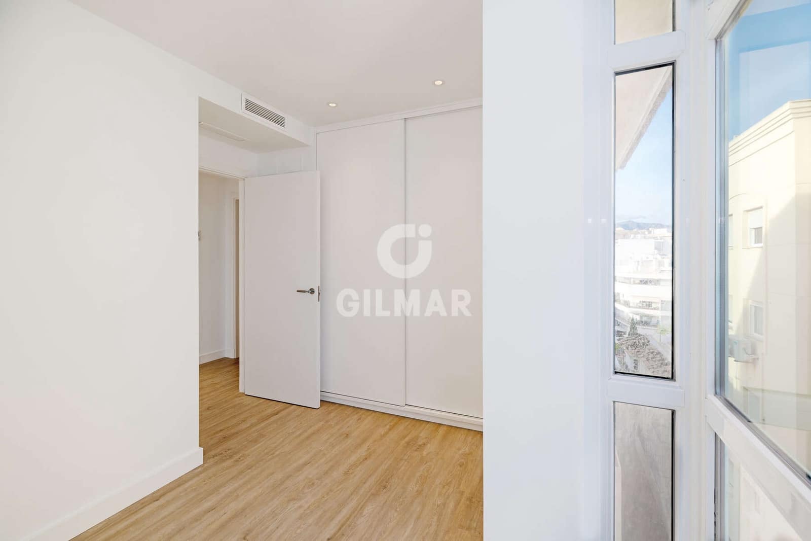 3 soveværelse Penthouse til salg i Estepona med garage - € 1.159.000 (Ref: 9489991)