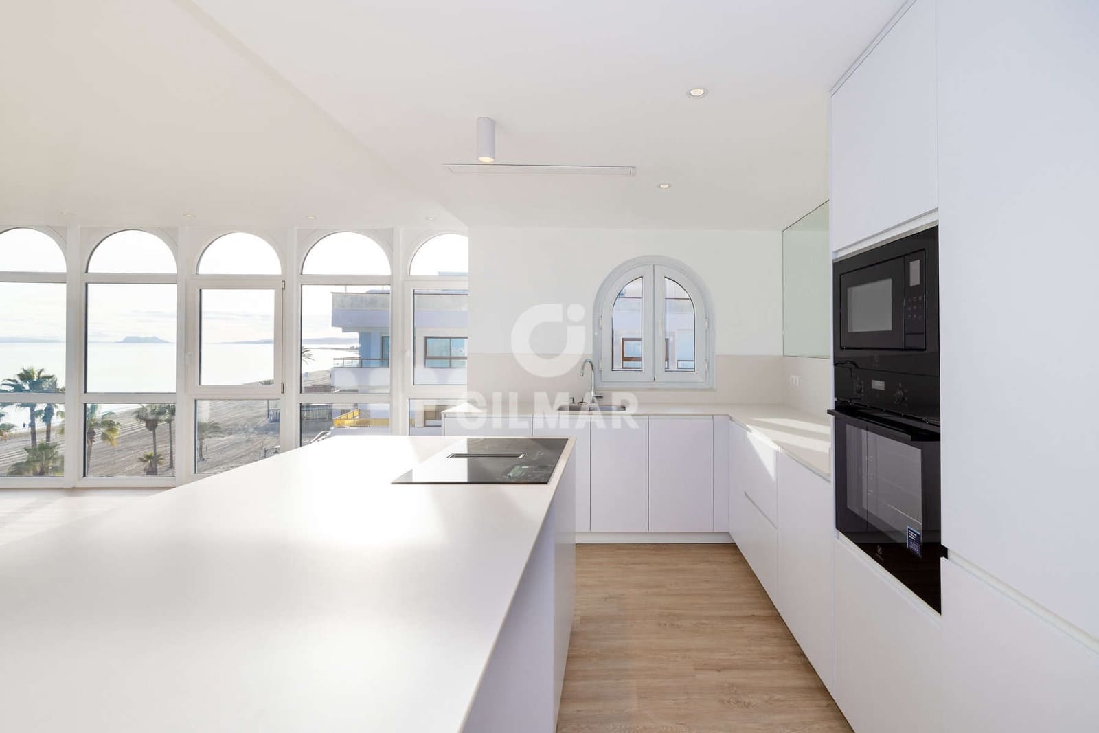 3 soveværelse Penthouse til salg i Estepona med garage - € 1.159.000 (Ref: 9489991)