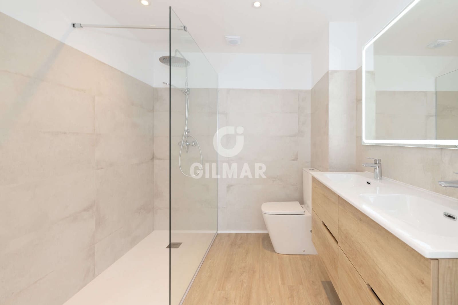 3 soveværelse Penthouse til salg i Estepona med garage - € 1.159.000 (Ref: 9489991)